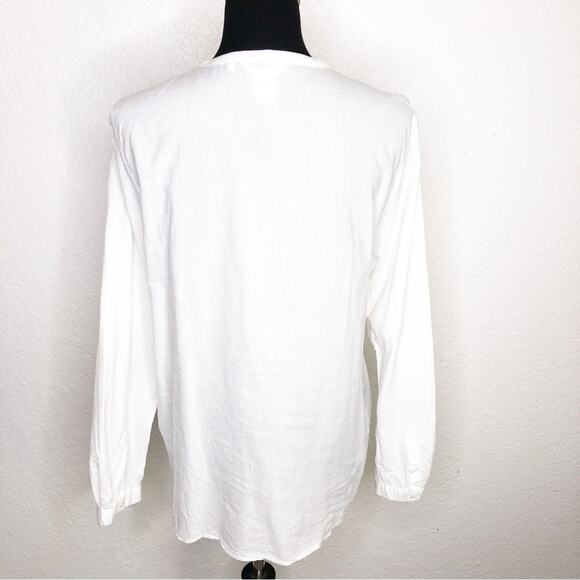 Sundance white tuxedo ruffle button down top size Medium - Picture 16 of 16